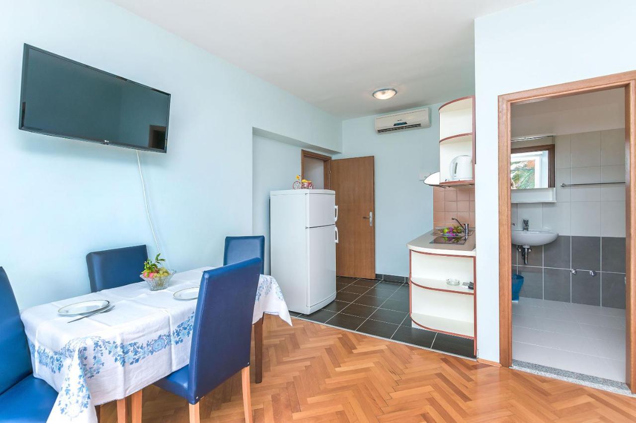 Apartments Marija Duće Екстериор снимка