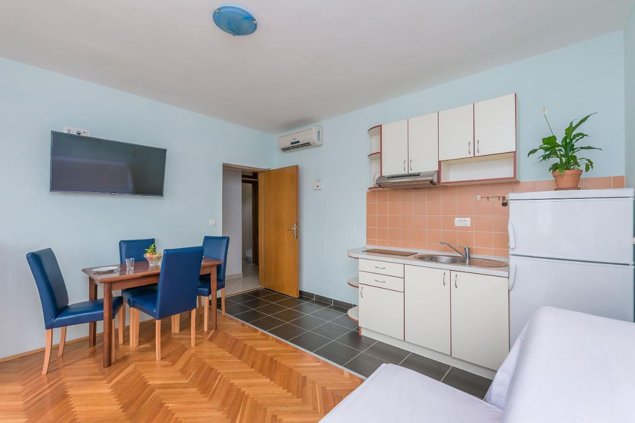Apartments Marija Duće Екстериор снимка
